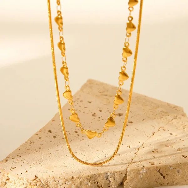 Gold_Dual_Layer_Loving_Heart_Necklace_For_Women